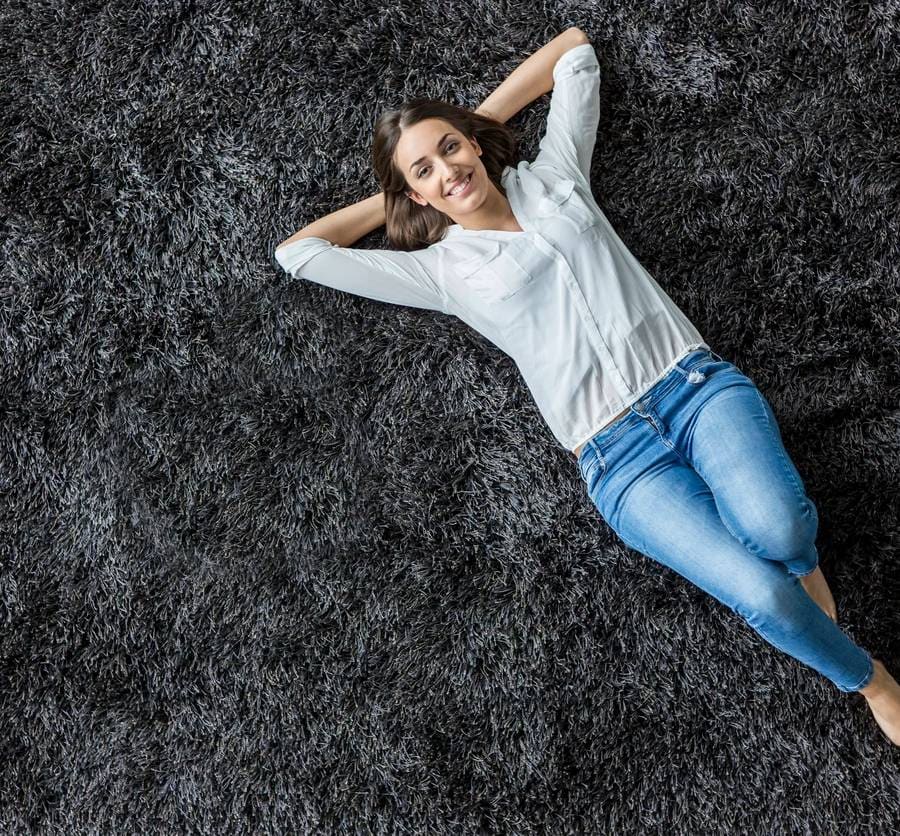 Steam cleaning process on carpet